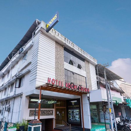 Hotel Kochi Crown Exterior photo